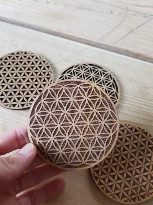 Blume des Lebens Untersetzer, Heilige Geometrie, Laser cut, Untersetzer für Tassen & Gläser, Holz, symmetrische Form, (4er Set)