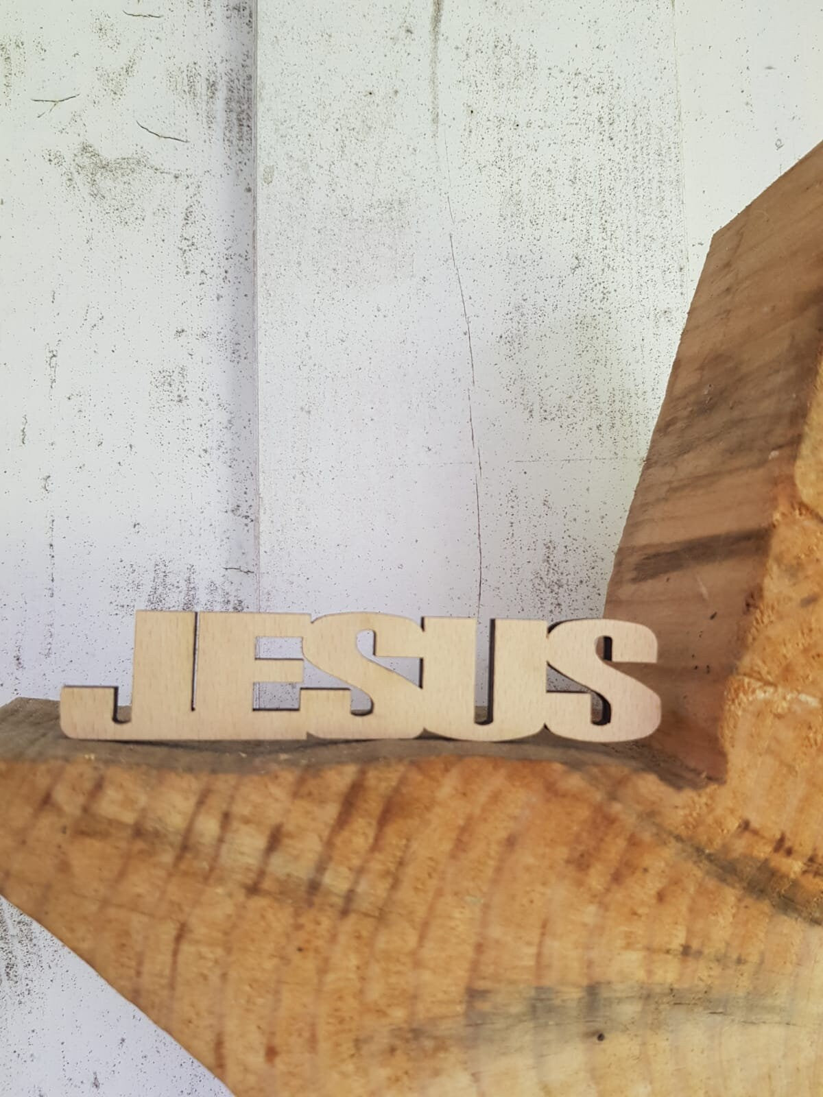 minimalistische Weihnachtskrippe aus Holz