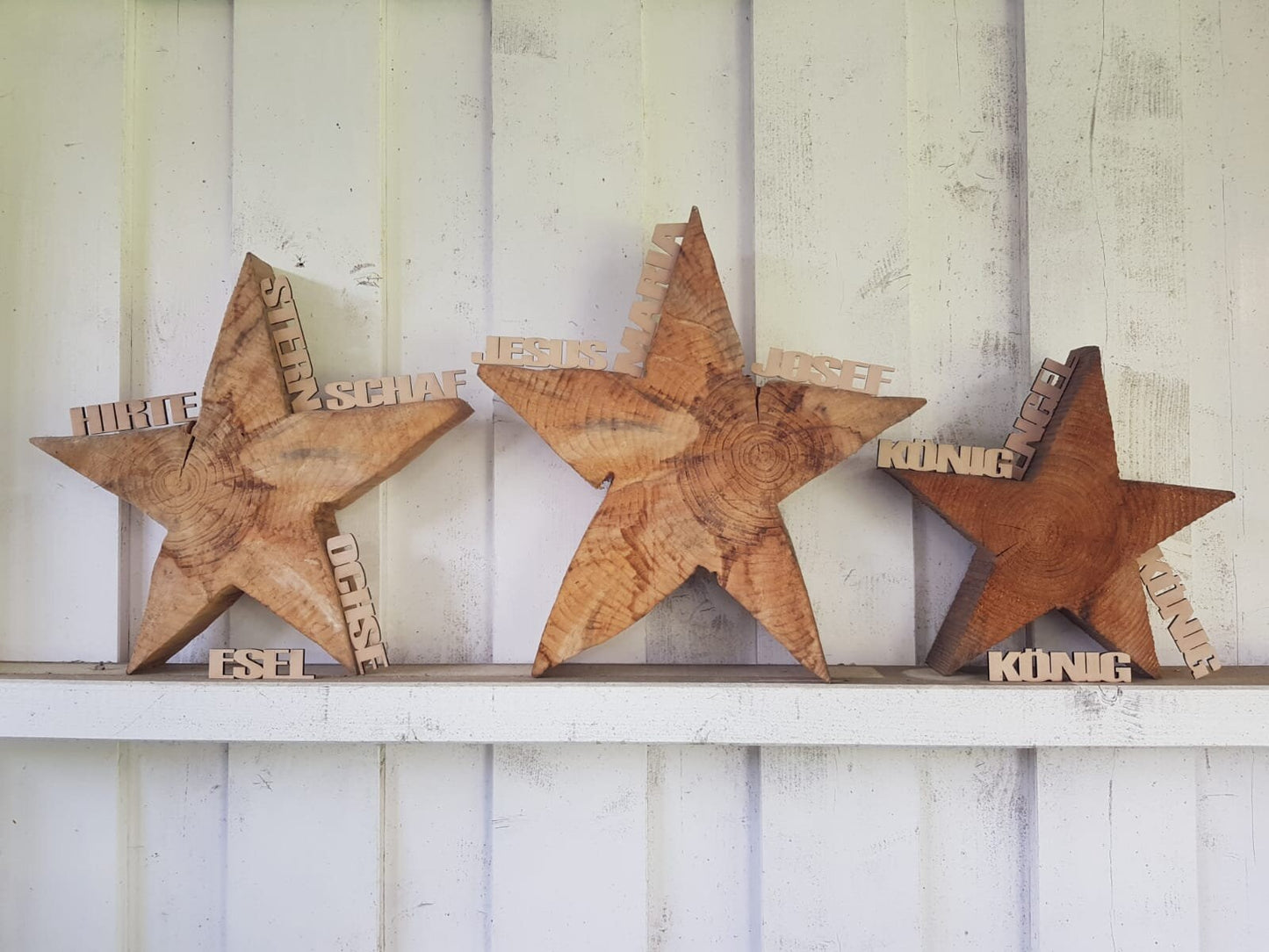minimalistische Weihnachtskrippe aus Holz