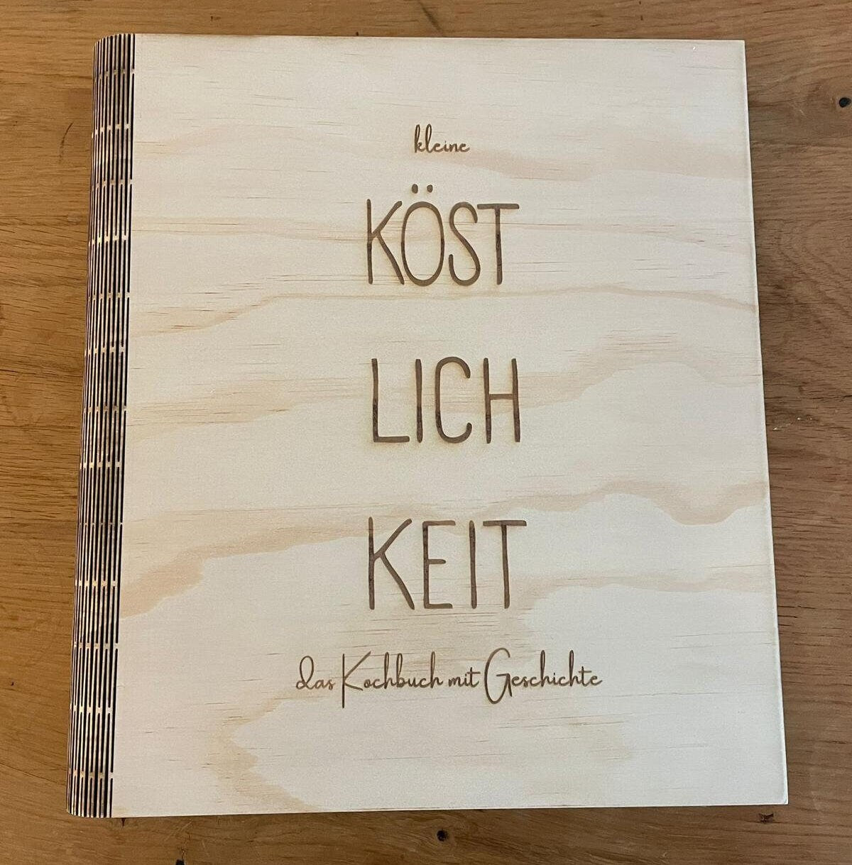 Kochbuch aus Holz, personalisierbar, Rezeptbuch, Rezeptordner, laser cut, individueller Gravur, A4 A5