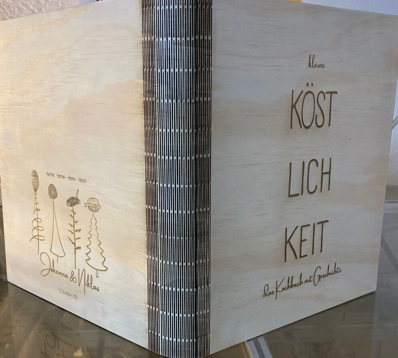 Kochbuch aus Holz, personalisierbar, Rezeptbuch, Rezeptordner, laser cut, individueller Gravur, A4 A5