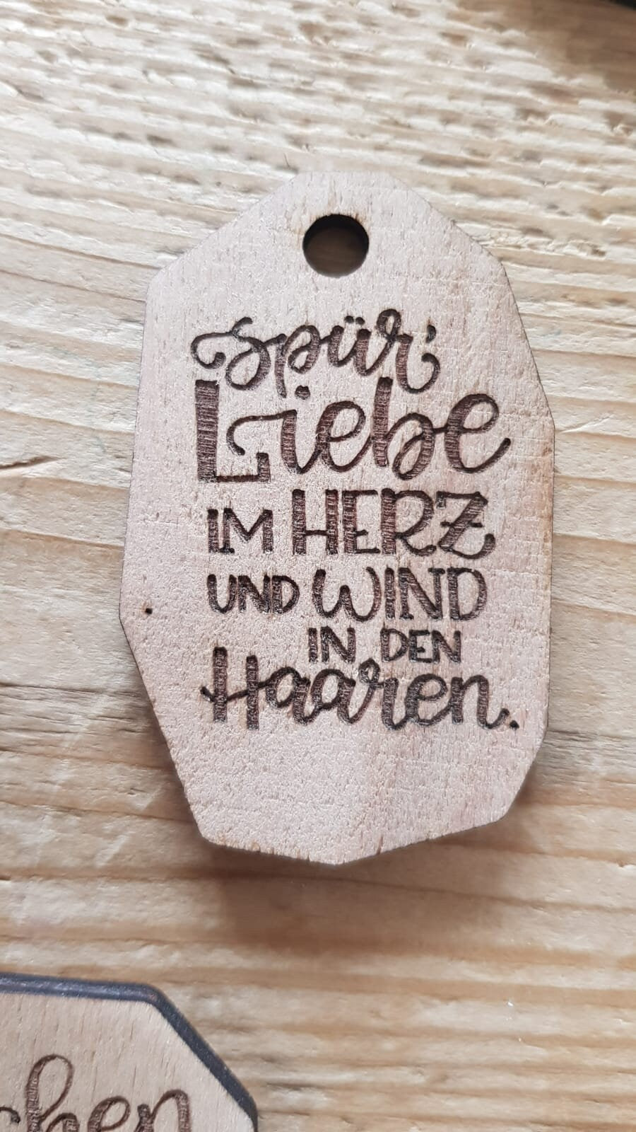 Schlüsselanhänger 6er Set, Holzanhänger, Mutsprüche, Gute Laune Sprüche, positive Sprichwörter, Geschenk