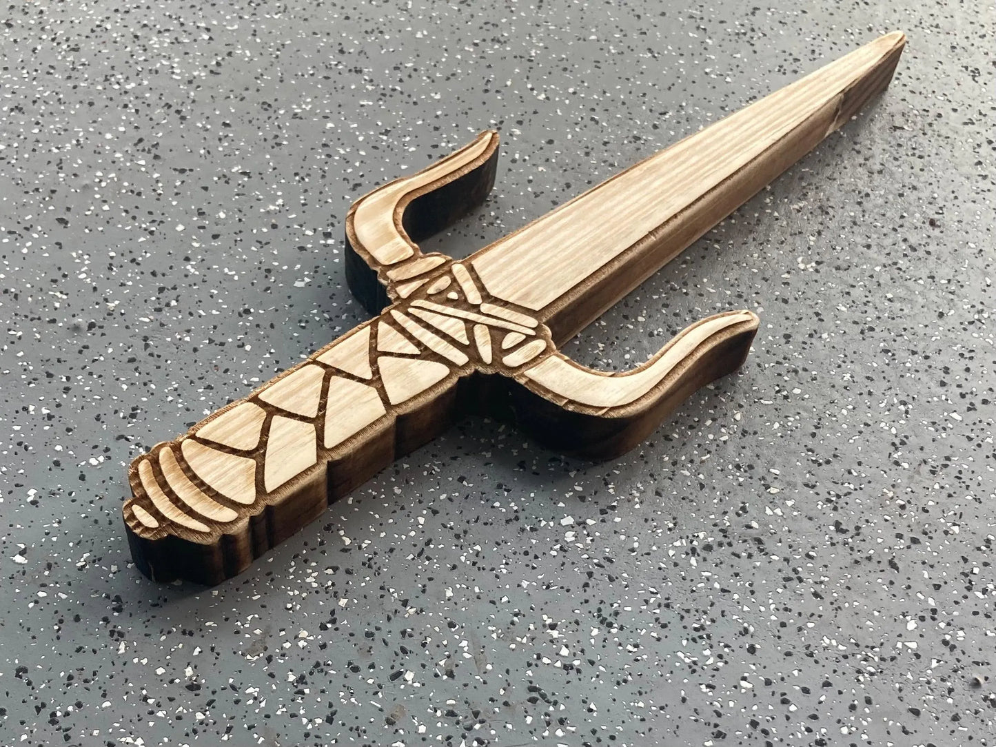 Ninjago inspiriertes Schwert aus Holz, 35 cm Länge, LLoyds Schwert, Sai, handgemacht, Lego