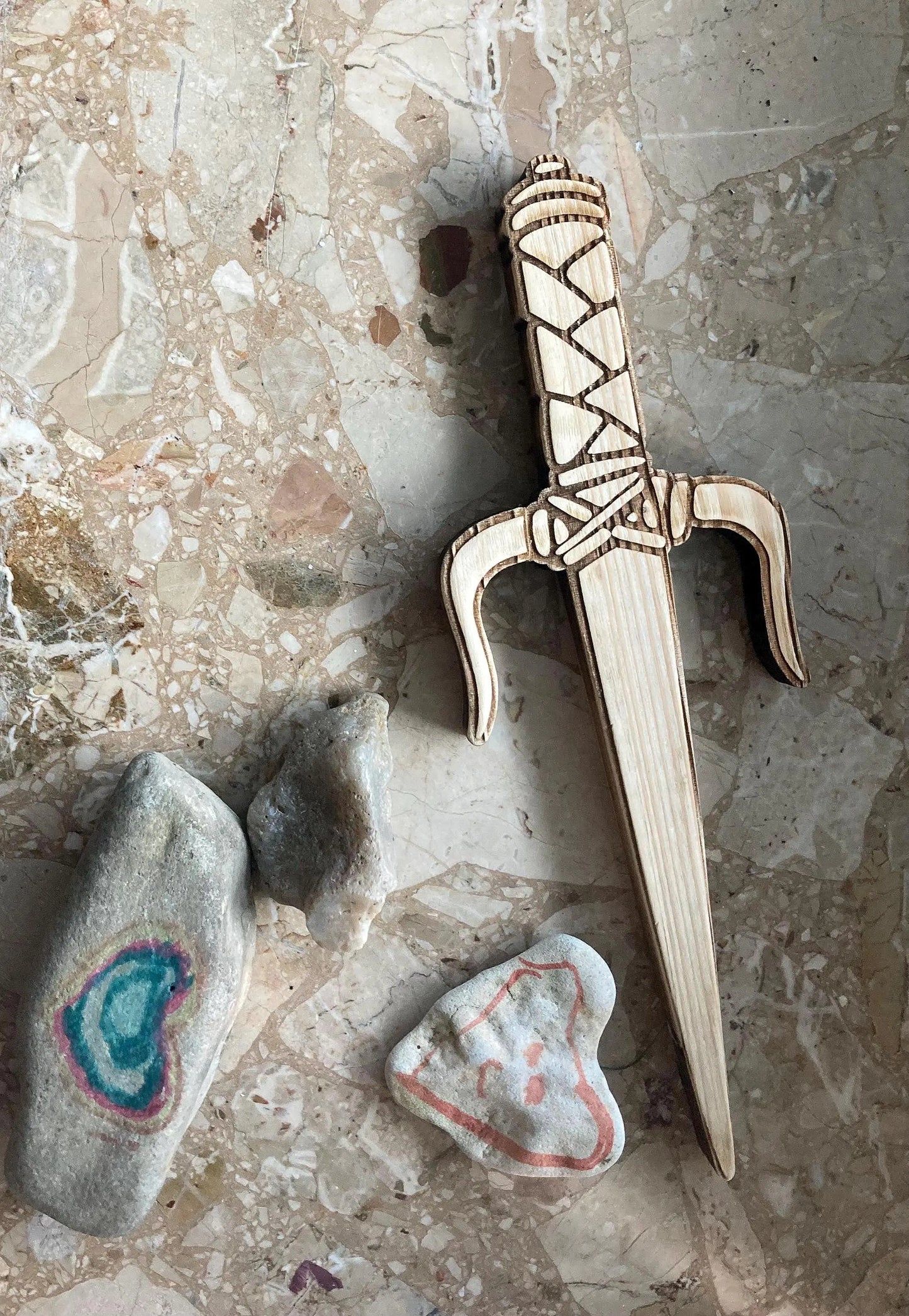 Ninjago inspiriertes Schwert aus Holz, 35 cm Länge, LLoyds Schwert, Sai, handgemacht, Lego